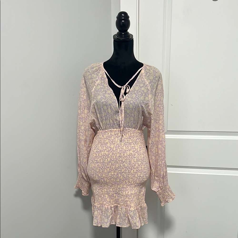 Olivaceous Pastel Floral Purple Cream Long Sleeve V-Neckline Mini Dress size M